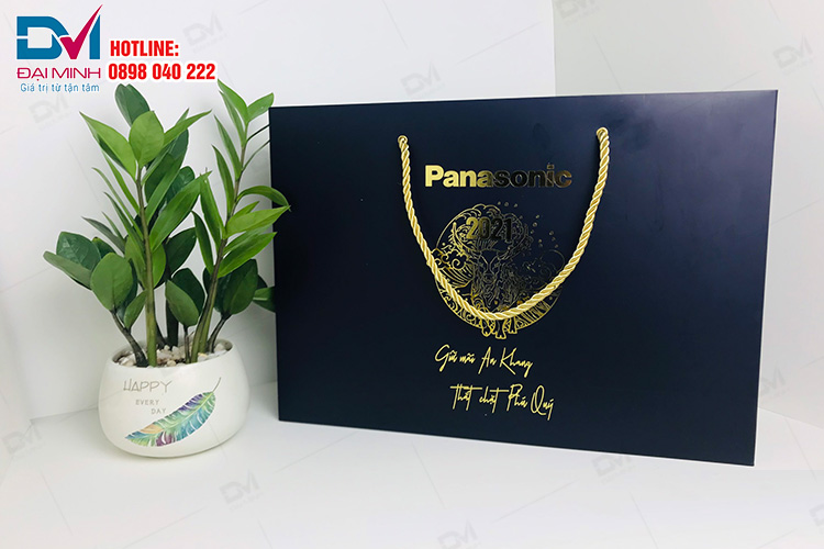 Túi giấy đựng quà Tết Panasonic – In Đại Minh