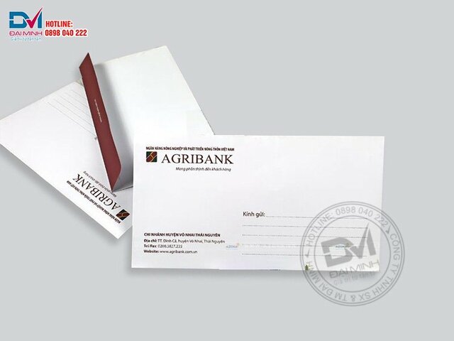 Mẫu phong bì của ngân hàng Agribank được làm từ giấy Ford trọng lượng nhẹ và khả năng chịu lực tốt.