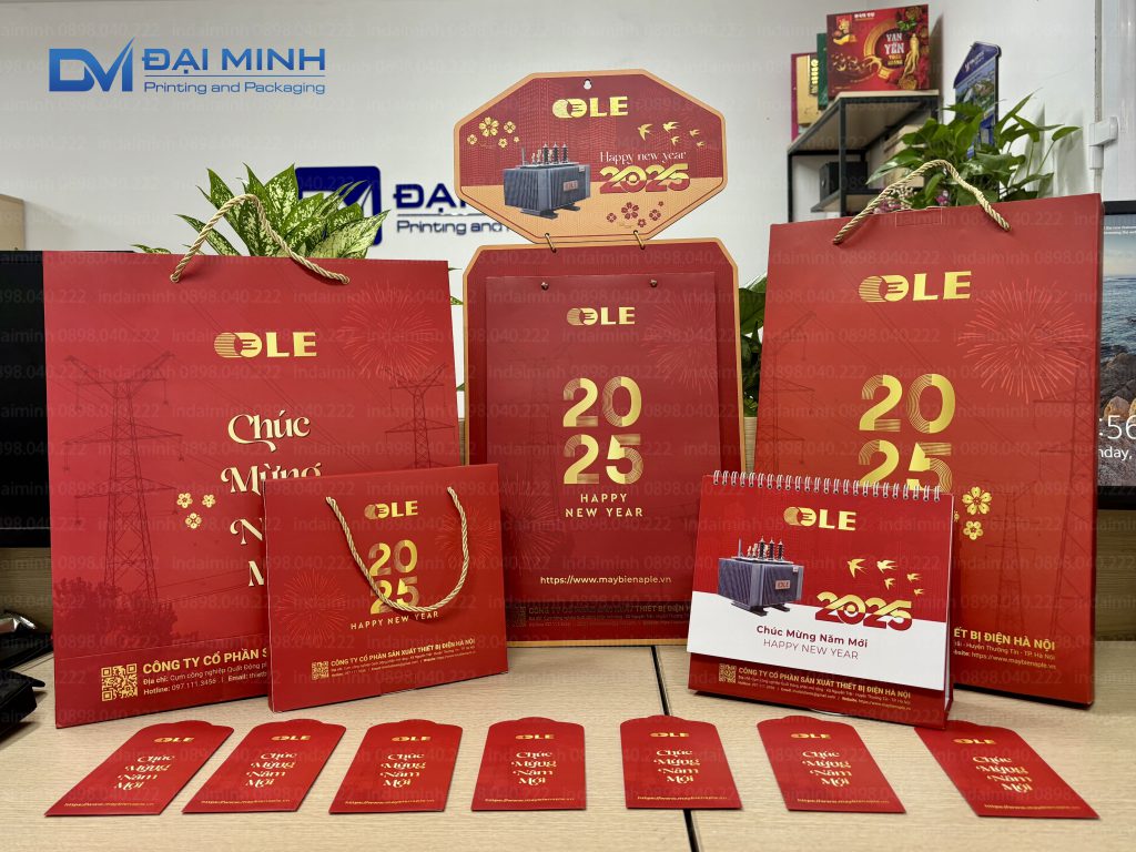 Bộ lịch Bloc LE 2025